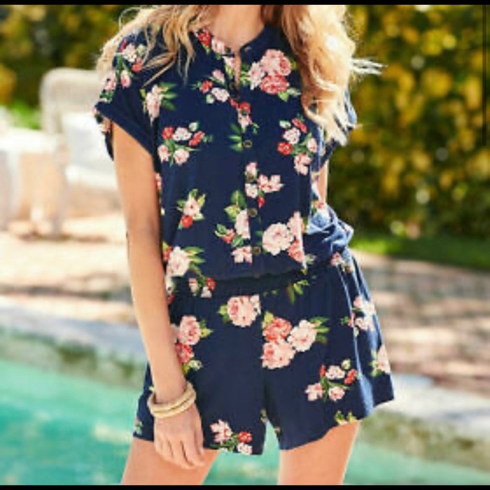 Women’s Matilda Jane Floral romper medium